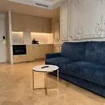 Studio Deluxe - Five Stars